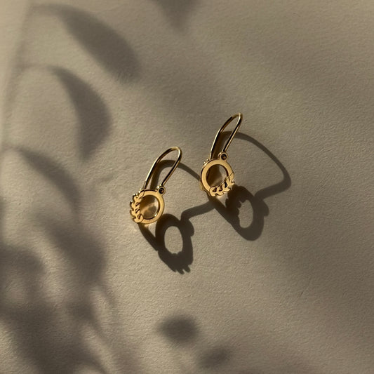 Little ZAEDA Ear of Wheat Circle Earrings