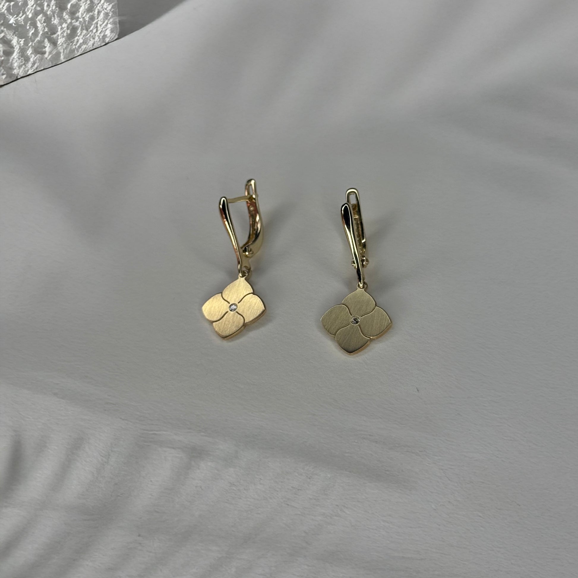 Cercei din Aur Cu Diamant| Cercei Femei din Aur| Cadou Femei| Fine Gold Jewelry|Diamond Gold Jewelry| Gift for Women| Diamond Gold Earrings