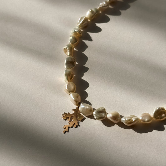 White Pearl Necklace Love in Corals