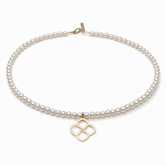 Pearl Necklace with diamond gold pendant